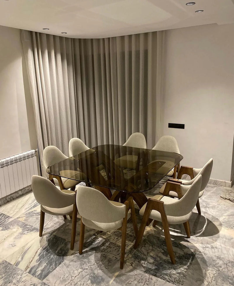 Table Élégance Bois  ktab  140\140 cm et 8 Chaises model (Alpha)