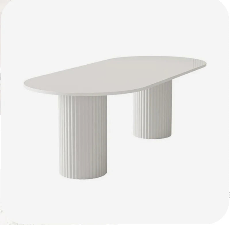 TABLE À MANGER  OVALE EN BOIS