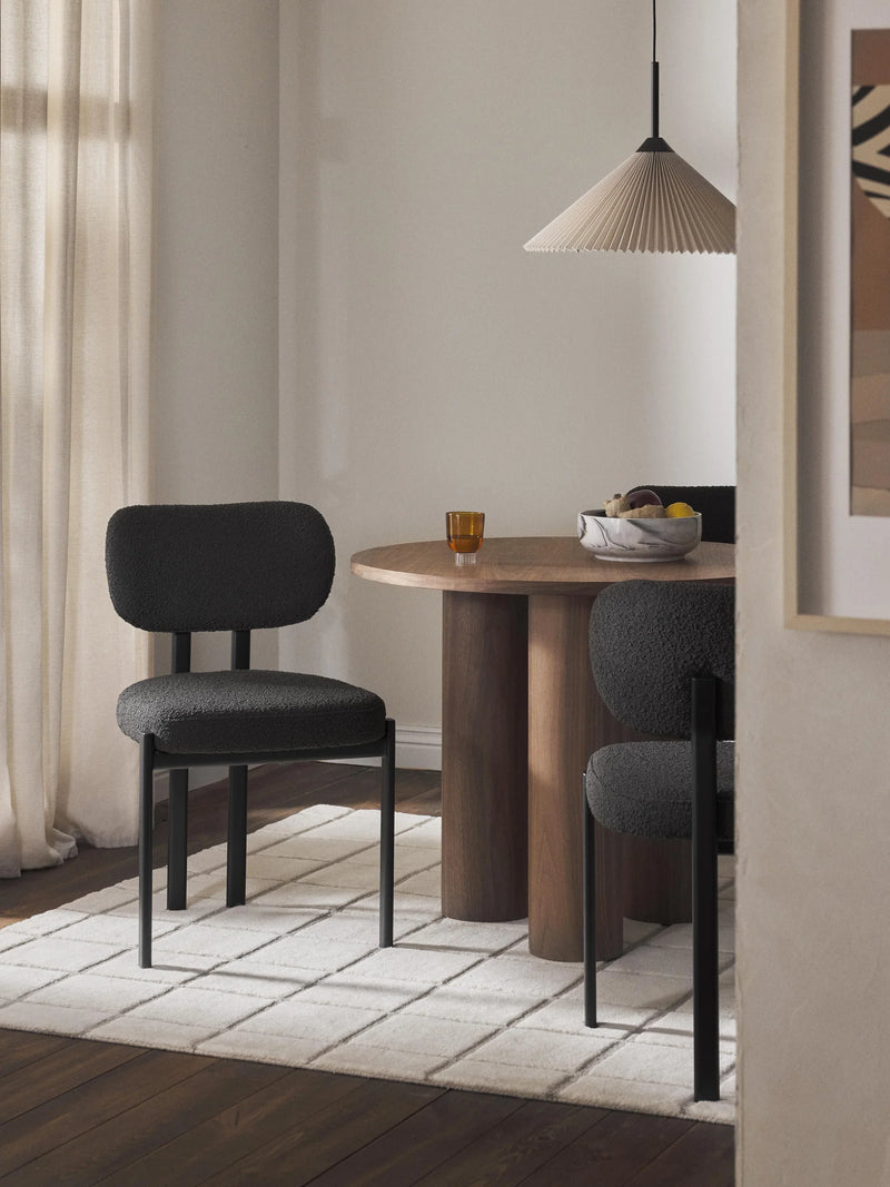 Chaise de table à manger (Adrien)