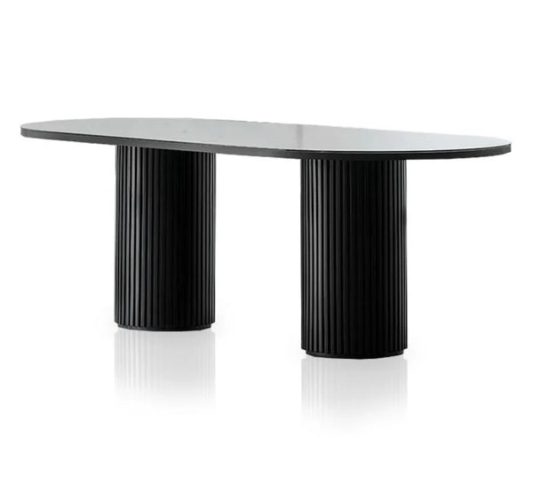 TABLE À MANGER  OVALE EN BOIS