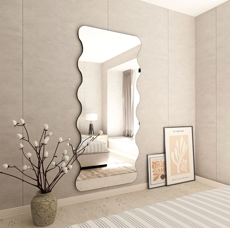 Miroir corporel irrégulier incurvé