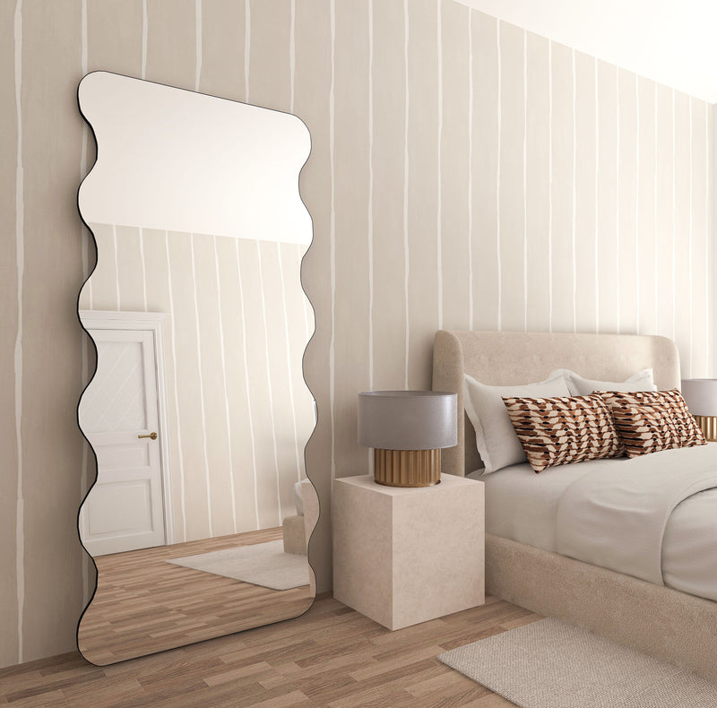 Miroir corporel irrégulier incurvé