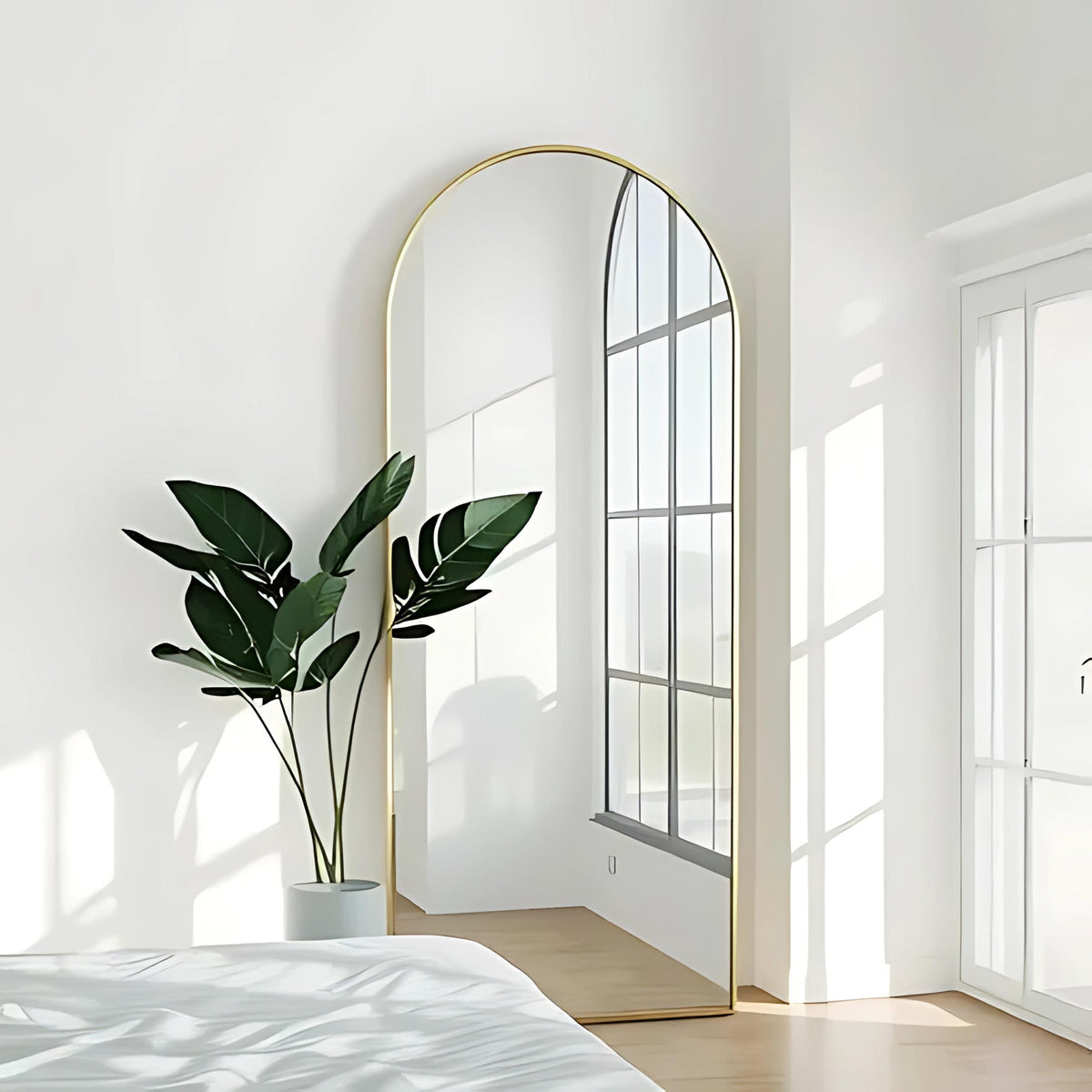 Miroir mural esthétique sur pied