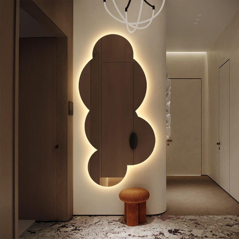 Miroir mural LED irrégulier, design nuage